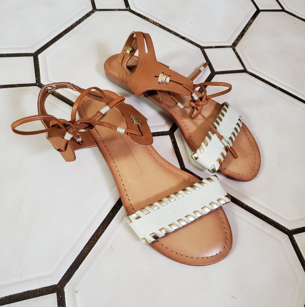 NWOT DV by Dolce Vita Sandals
